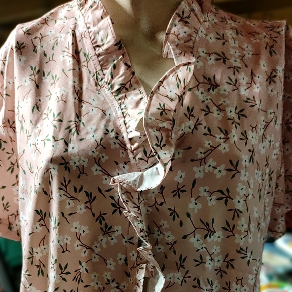 Summer Tops - Picture 3 of 9